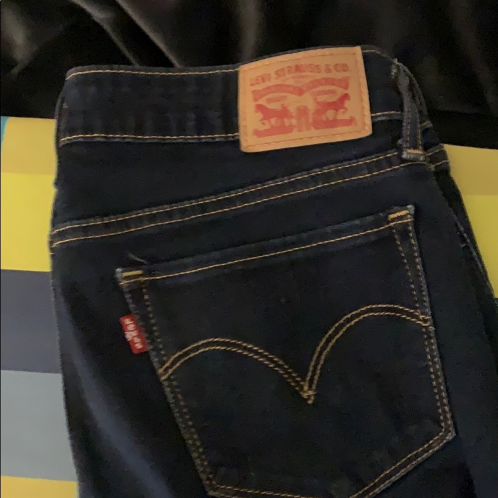 27 Levi’s 711 skinny jeans short inseam
